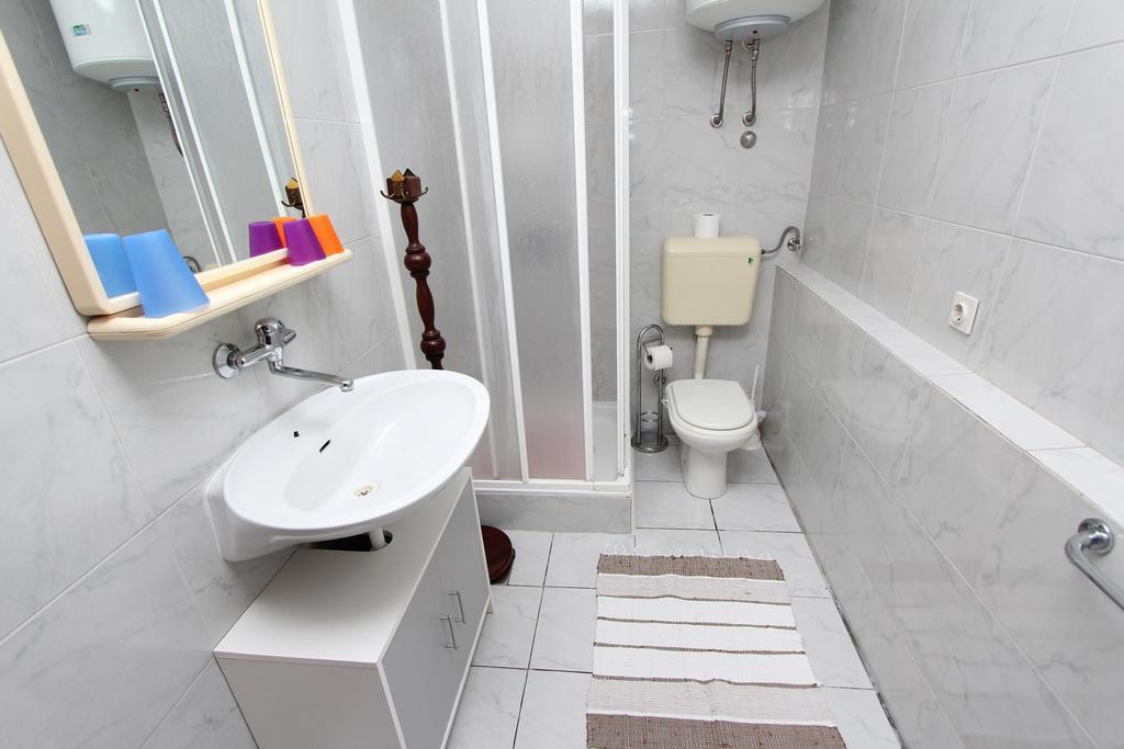 Apartments Goga ロヴィニ エクステリア 写真